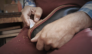 Ein Maßschuh entsteht (9): Ausputz und finale Arbeiten