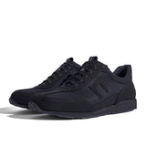 Laufschuh Runnertune Pace Black – schwarzes Waben-Textil und schwarzes Velour, schwarze Sohle – Paaransicht schräg von vorn