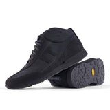 High-Top Laufschuh Runnertune X-Pace Black – schwarzes Waben-Textil und schwarzes Velour, schwarze Sohle – Paaransicht mit Laufsohle