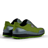 Golfschuh VitalloFlex Pro Hybrid – hellgrünes Pepita-Textil und graues Carbon, schwarze Sohle – Paaransicht schräg von hinten