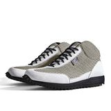 High-Top Golfschuh VitalloFlex Pro Hybrid HT – weißes Pepita-Textil und weißes Carbon, schwarze Sohle – Paaransicht schräg von vorn