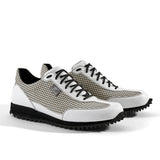 Golfschuh VitalloFlex Pro Hybrid – weißes Pepita-Textil und weißes Carbon, schwarze Sohle – Paaransicht schräg von vorn