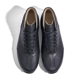 High-Top Sneaker VitalloFlex Puro S-HT – schwarzes, perforiertes und glattes Anilinleder, schwarze Sohle – Paaransicht von oben