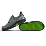 Golfschuh VitalloFlex Quantum Stinger – graues Mesh und graues Carbon, schwarze Sohle – Paaransicht mit Laufsohle