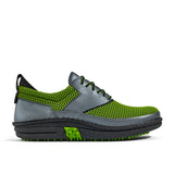 Golfschuh VitalloFlex Quantum Stinger – hellgrünes Mesh und graues Carbon, schwarze Sohle – Einzelansicht von der Seite