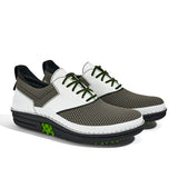 Golfschuh VitalloFlex Quantum Stinger – bronzefarbenes Mesh und weißes Carbon, schwarze Sohle – Paaransicht schräg von vorn