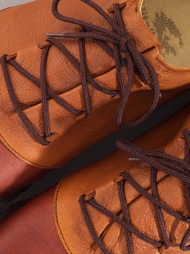 Maßgefertigter Golfschuh Vitallo Ace – hellbraunes und dunkelbraunes Nappaleder, dunkelbraune Sohle – Paaransicht von oben