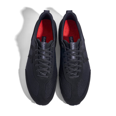 Laufschuh Runnertune Pace Black – schwarzes Waben-Textil und schwarzes Velour, schwarze Sohle – Paaransicht von oben