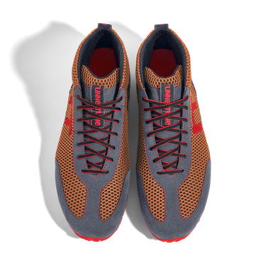 High-Top Laufschuh Runnertune X-Pace Colors – orangebraunes Mesh und graues Velour, schwarze Sohle – Paaransicht von oben