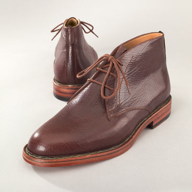 Maßgefertigter klassischer Herren-Boot Vitallo Boot – bordeauxfarbenes Chevreau-Leder, braune Ledersohle – Paaransicht schräg