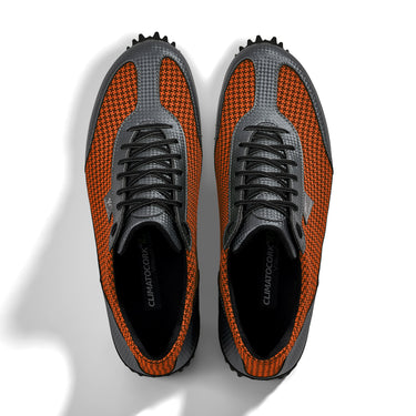 Golfschuh VitalloFlex Pro Hybrid – orangenes Pepita-Textil und graues Carbon, schwarze Sohle – Paaransicht von oben