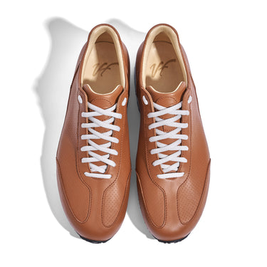 Sneaker VitalloFlex Puro S – cognacfarbenes, perforiertes und glattes Anilinleder, hellgraue Sohle – Paaransicht von oben