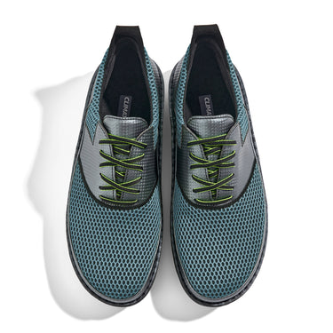 Golfschuh VitalloFlex Quantum Stinger – petrolfarbenes Mesh und graues Carbon, schwarze Sohle – Paaransicht von oben