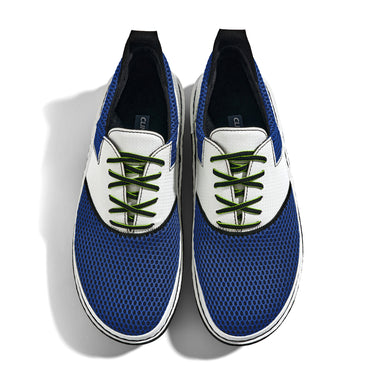 Golfschuh VitalloFlex Quantum Stinger – royalblaues Mesh und weißes Carbon, schwarze Sohle – Paaransicht von oben