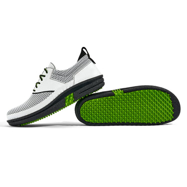 Golfschuh VitalloFlex Quantum Stinger – weißes Mesh und weißes Carbon, schwarze Sohle – Paaransicht mit Laufsohle